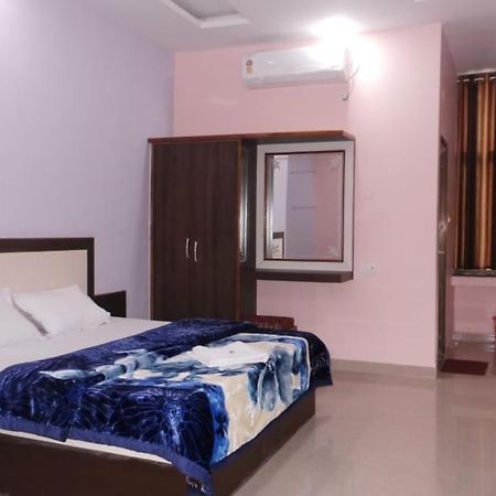 Hotelyashpalace Maihar Exterior photo