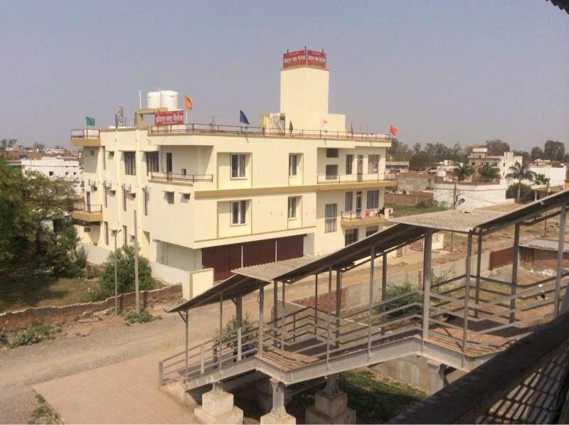 Hotelyashpalace Maihar Exterior photo