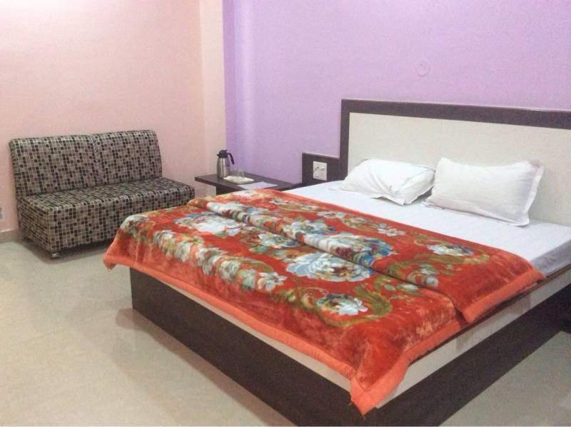 Hotelyashpalace Maihar Exterior photo